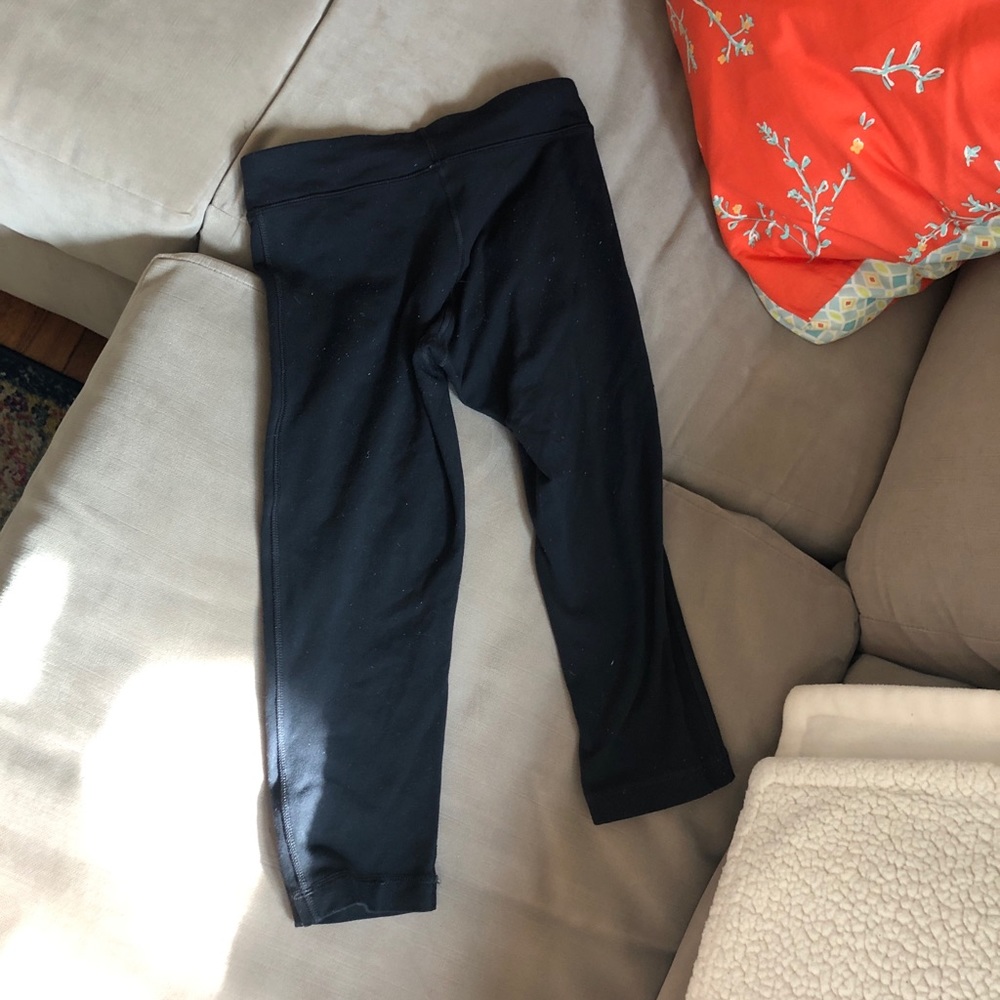 Lululemon cropped pants